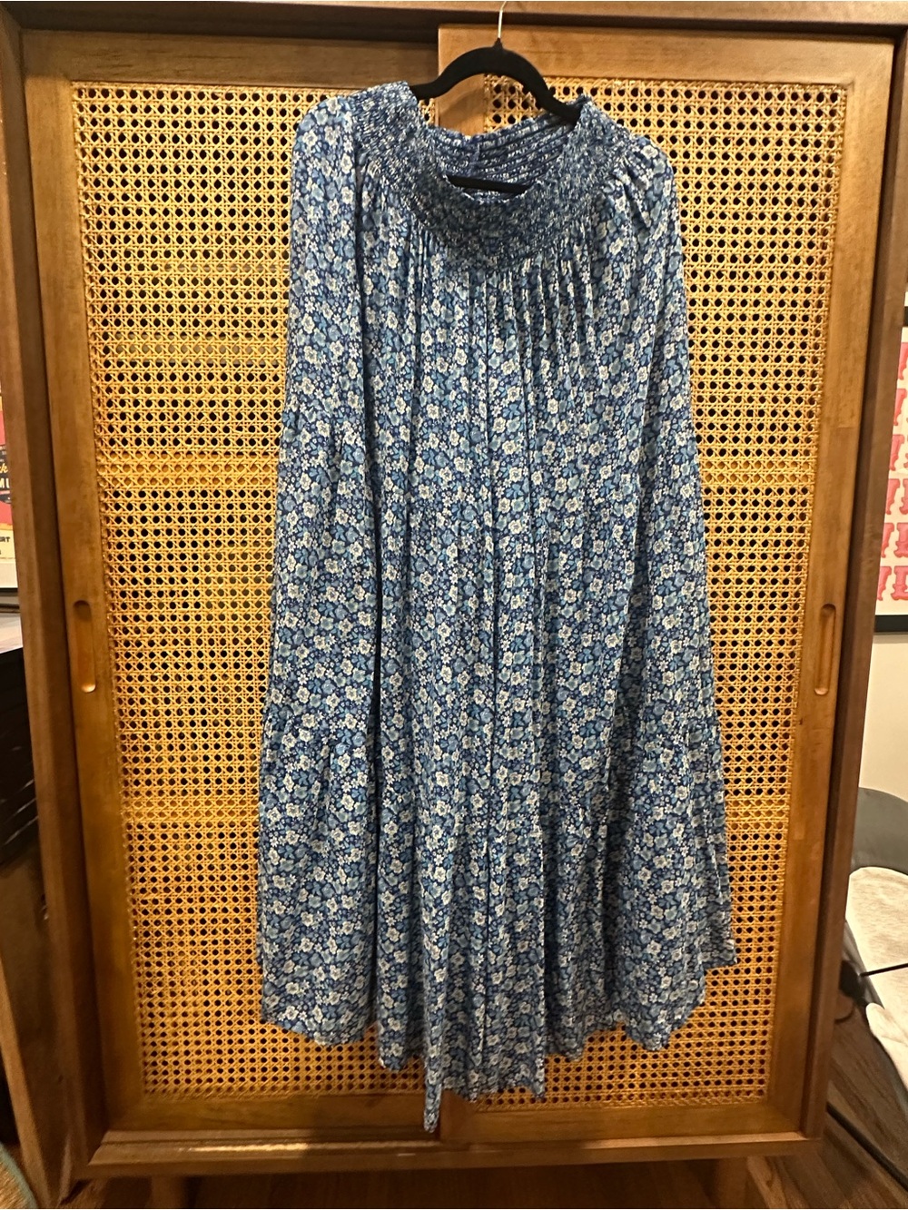 aerie Blue Floral Smocked Super Wide Leg Pants - sz L - Picture 3 of 5